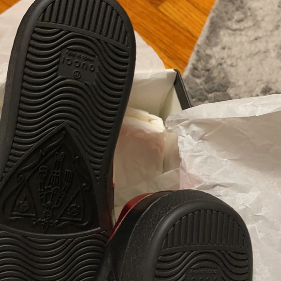 Gucci sneakers new in box - Picture 3 of 9